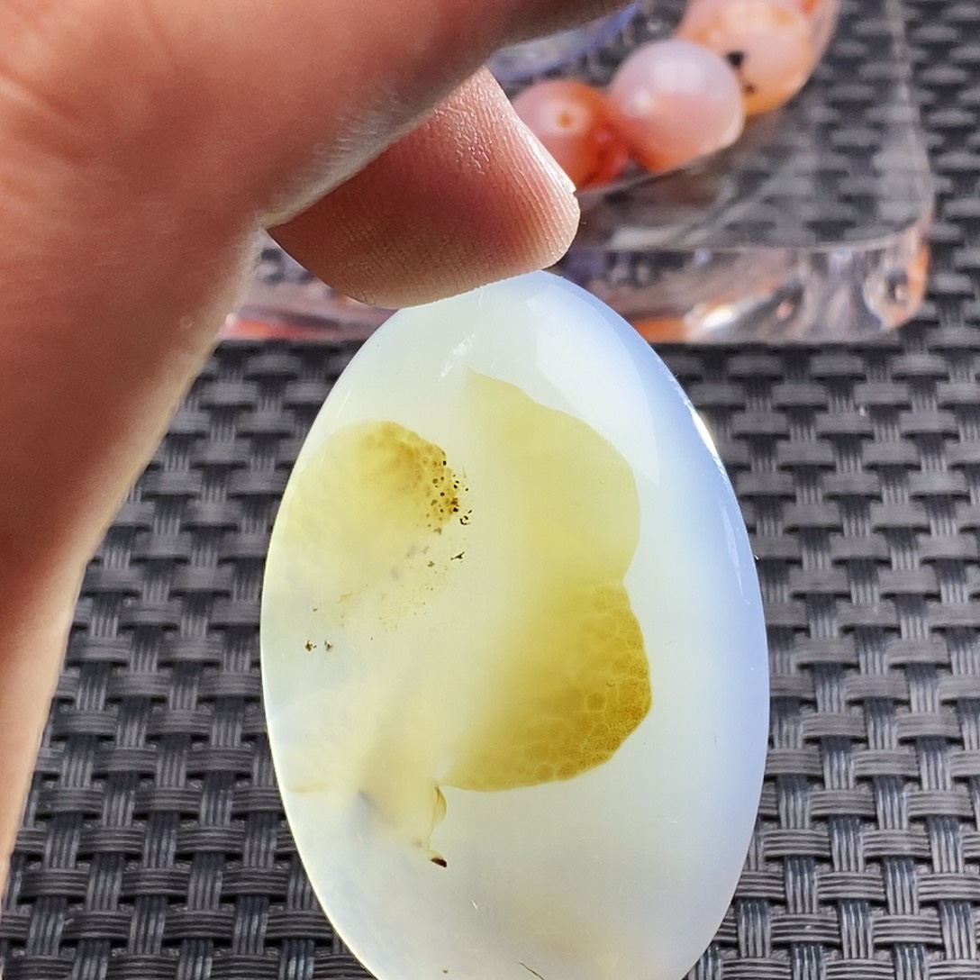 鲸***哥玛瑙/玉髓未镶嵌吊坠(不含链)