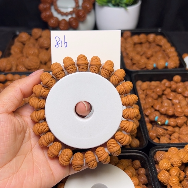 桃核把件龙鳞凤尾15