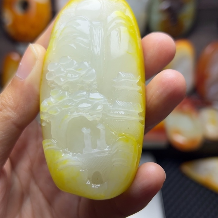 和田玉未镶嵌颈饰