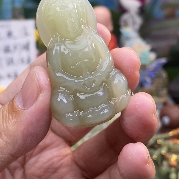 和田玉未镶嵌颈饰