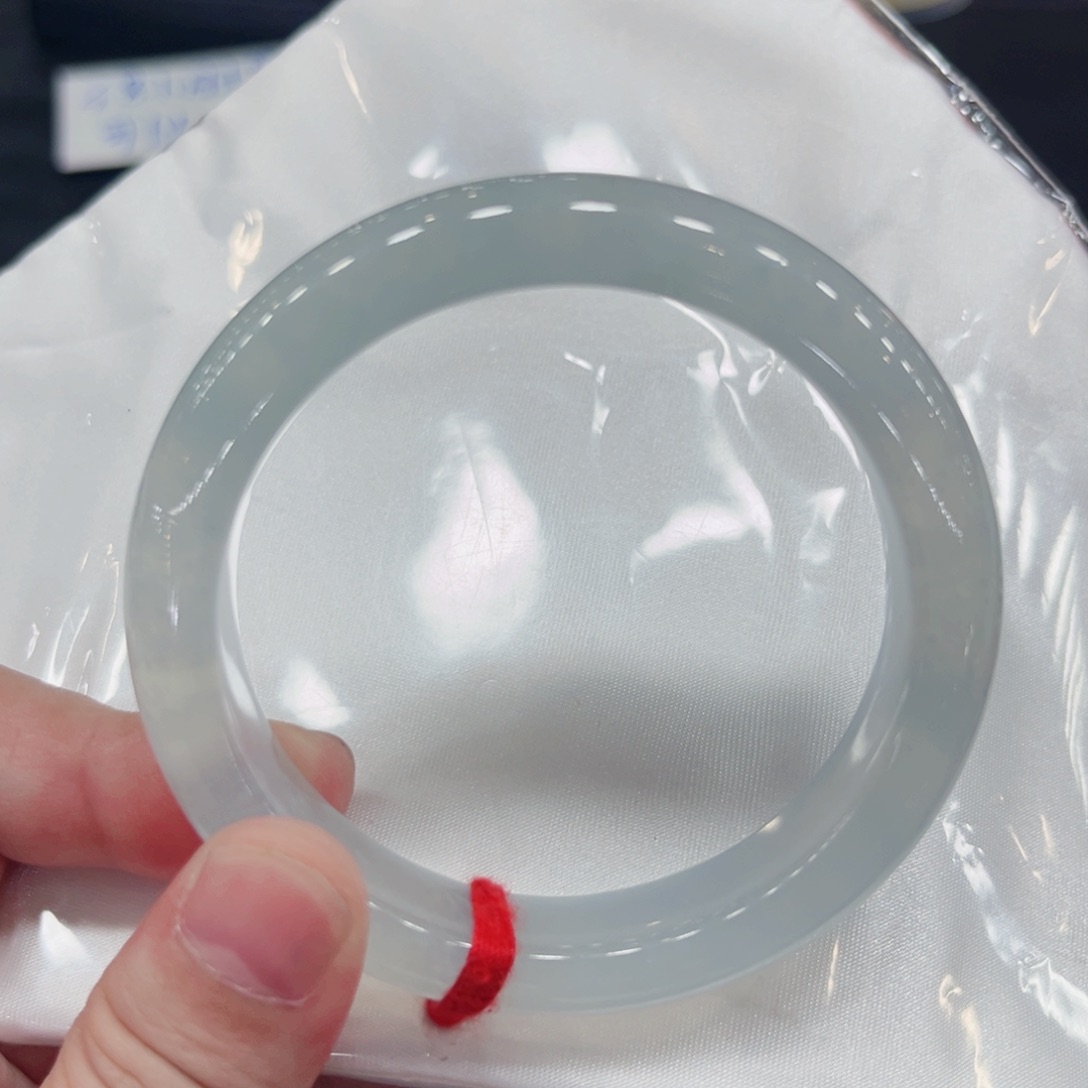 翡翠手镯未镶嵌56正