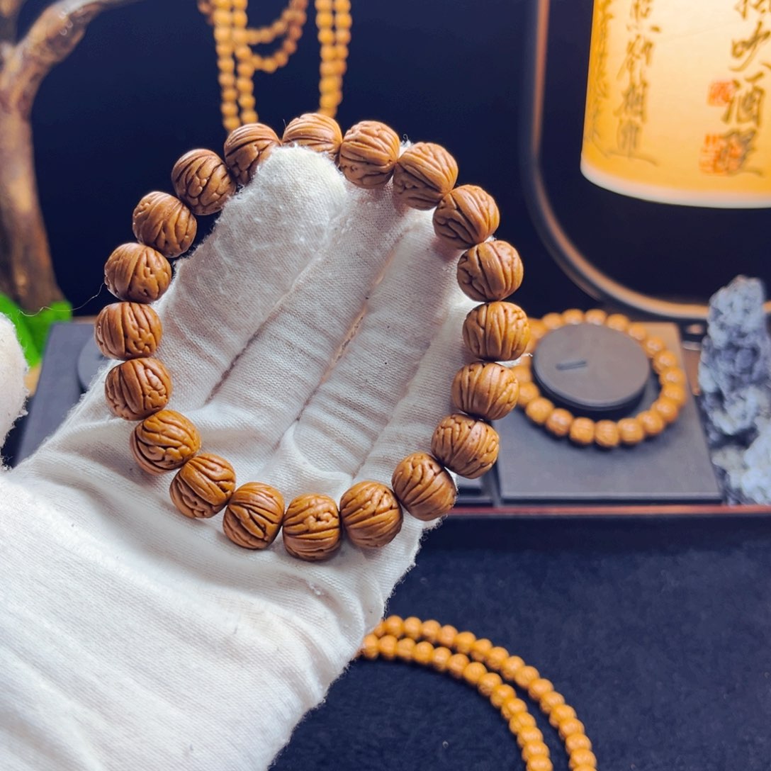 Q***²桃核吊坠野生桃核