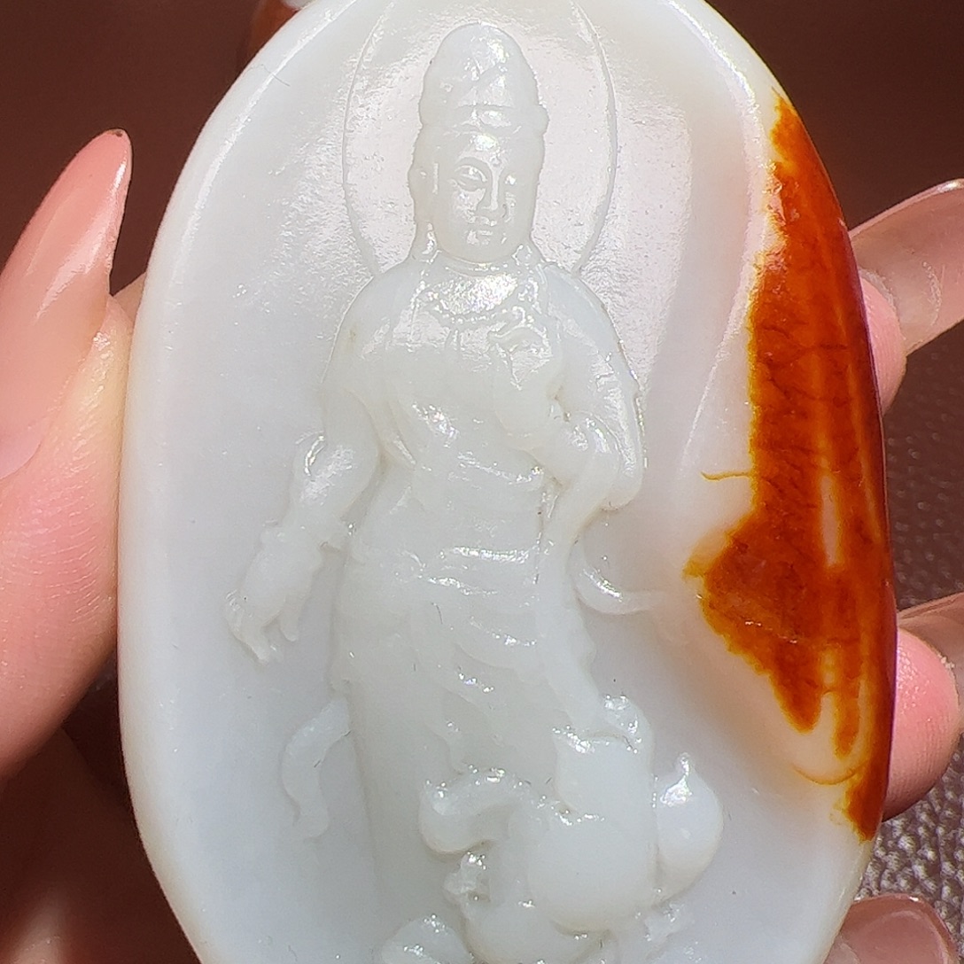 用***7和田玉未镶嵌颈饰