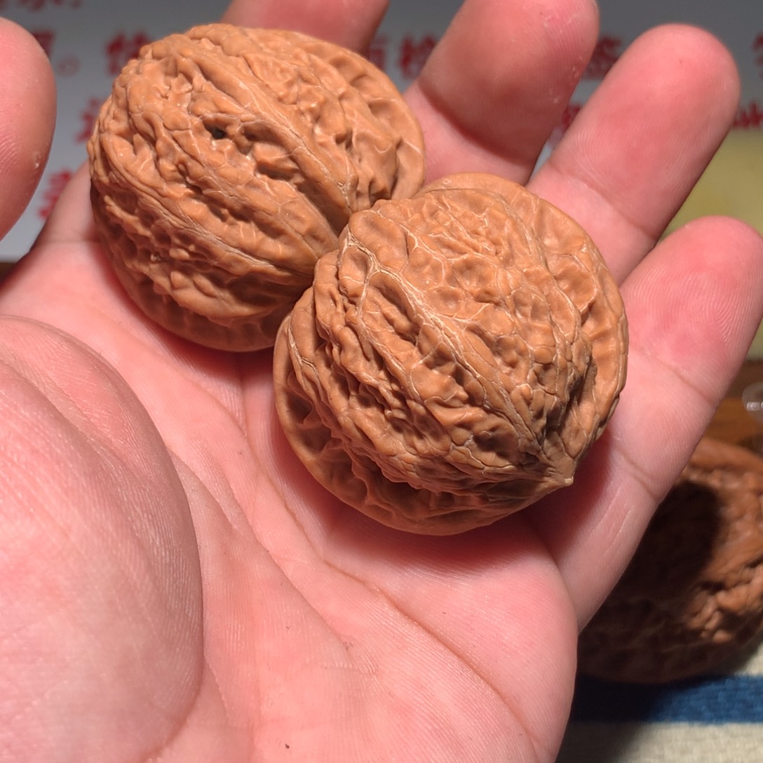 只***、文玩核桃吊坠铁锤