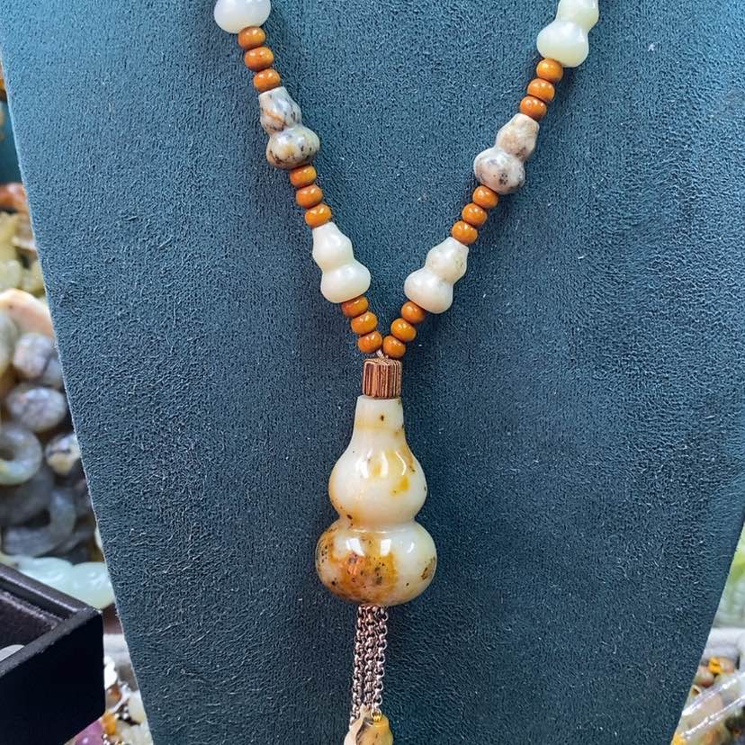 【闪购商品】蛇纹石玉吊坠未镶嵌