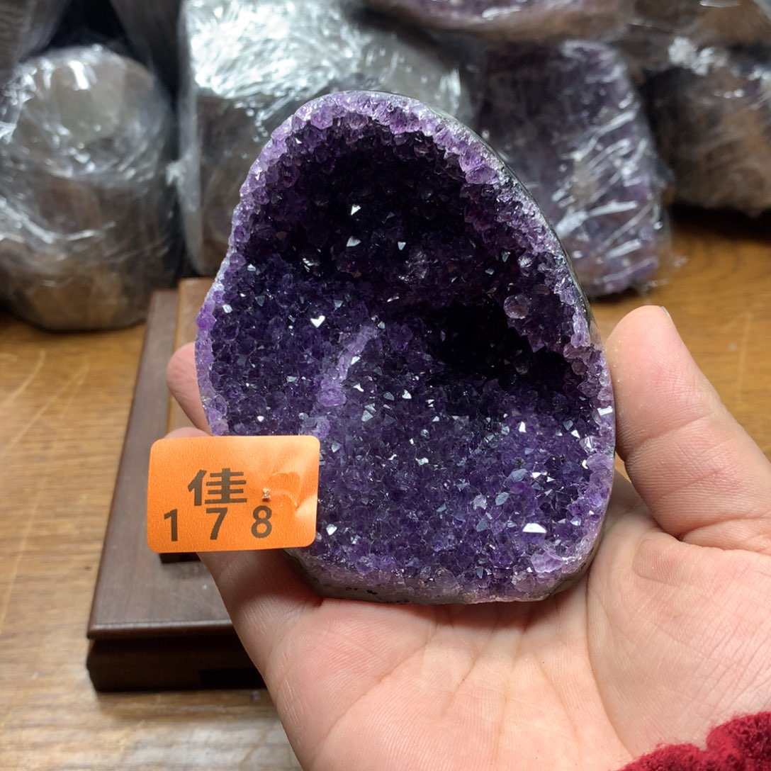水晶大型摆件（非配饰）未镶嵌