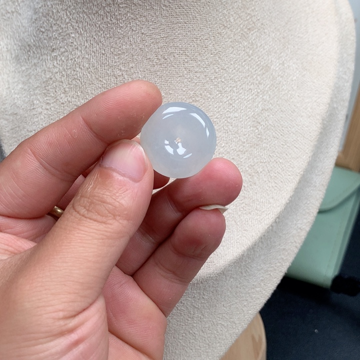 【闪购商品】翡翠颈饰未镶嵌2255555888998800