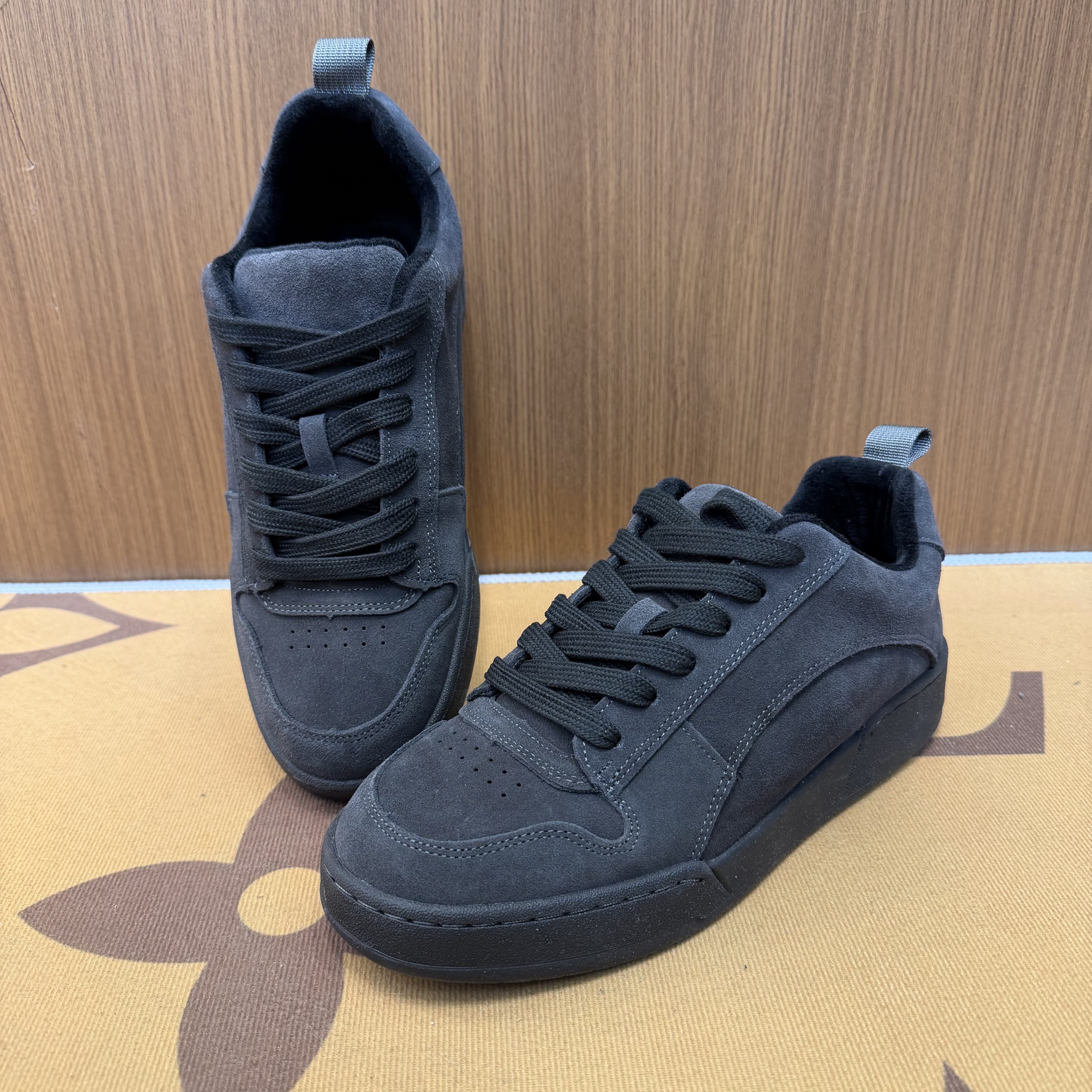 秋冬季新款定制磨毛加绒复古轻便百搭板鞋车缝线低帮休闲鞋9861