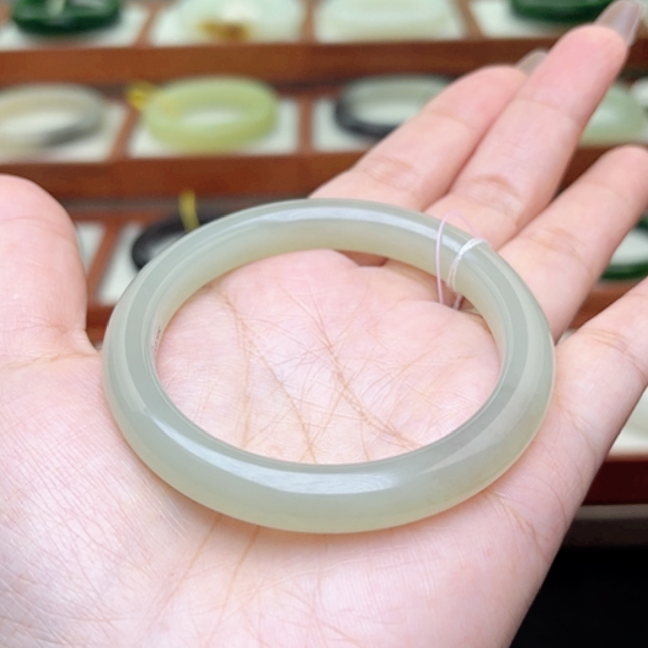 【闪购商品】和田玉手镯未镶嵌