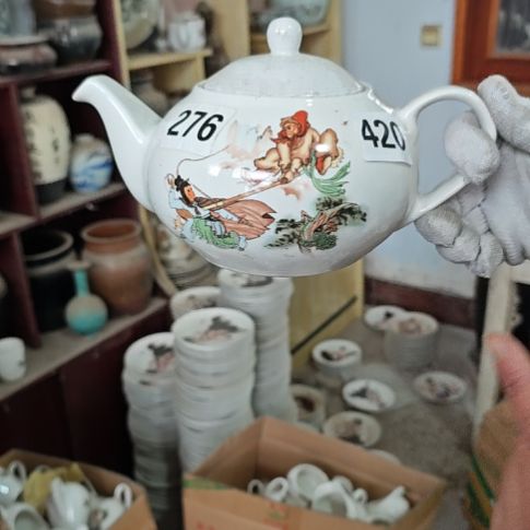 库存瓷片多孔茶壶