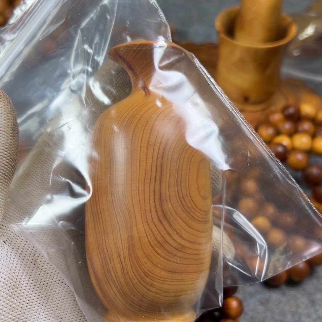 R***d柏木（崖柏）太行陈化瓶子