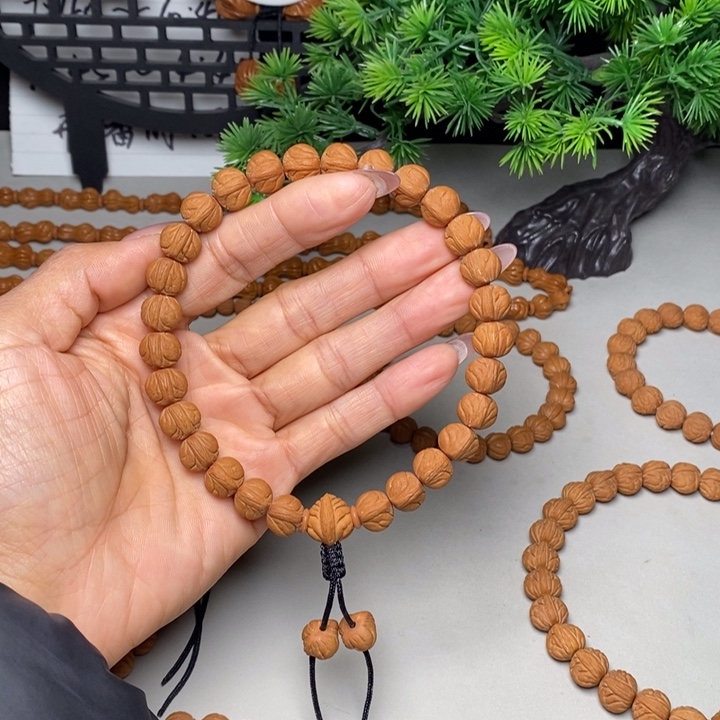 桃核手串玉龙脊手持