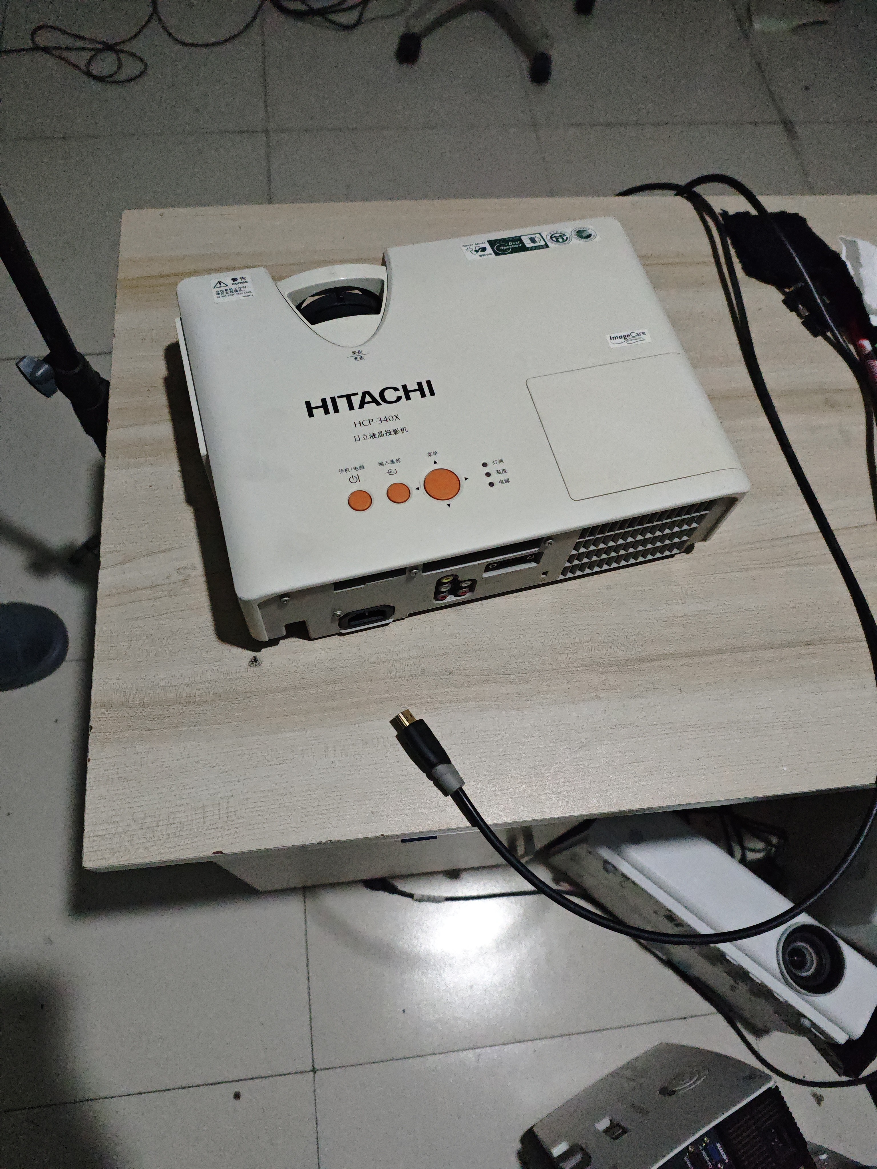 9新 HITACHI/日立 二手日立投影仪运费自理