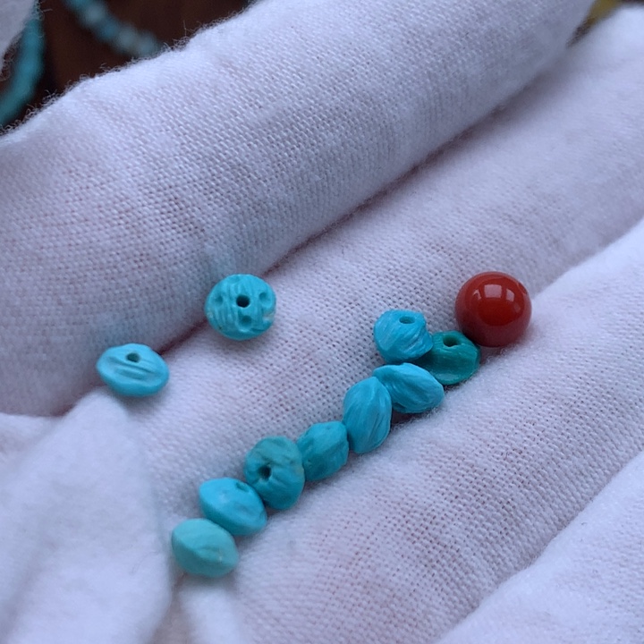 南红玛瑙未镶嵌珠宝奇石