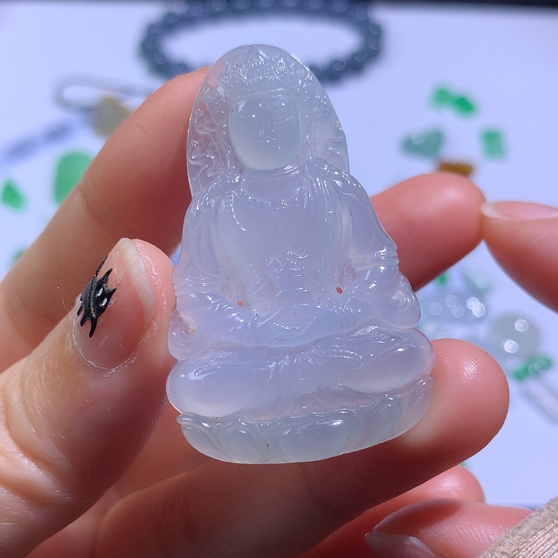 翡翠颈饰未镶嵌度母