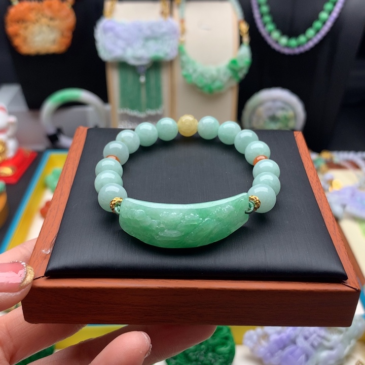 翡翠手链未镶嵌翡翠手串