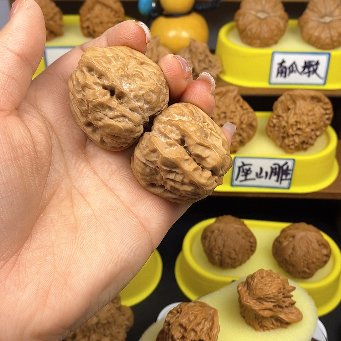 核桃蛤蟆头 文玩/木作/... 文玩把件