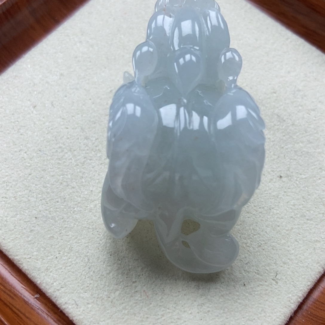 翡翠未镶嵌颈饰如意貔貅