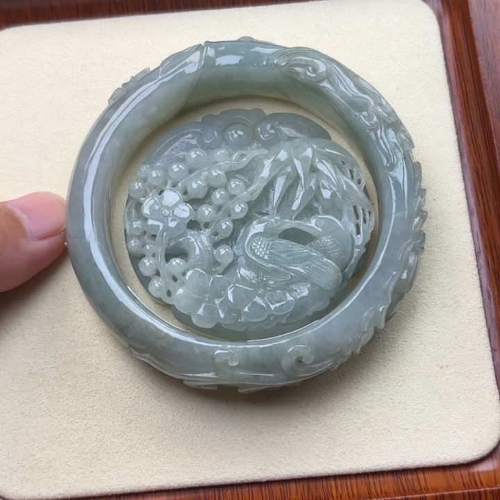 翡翠未镶嵌手镯60圈牡丹花216