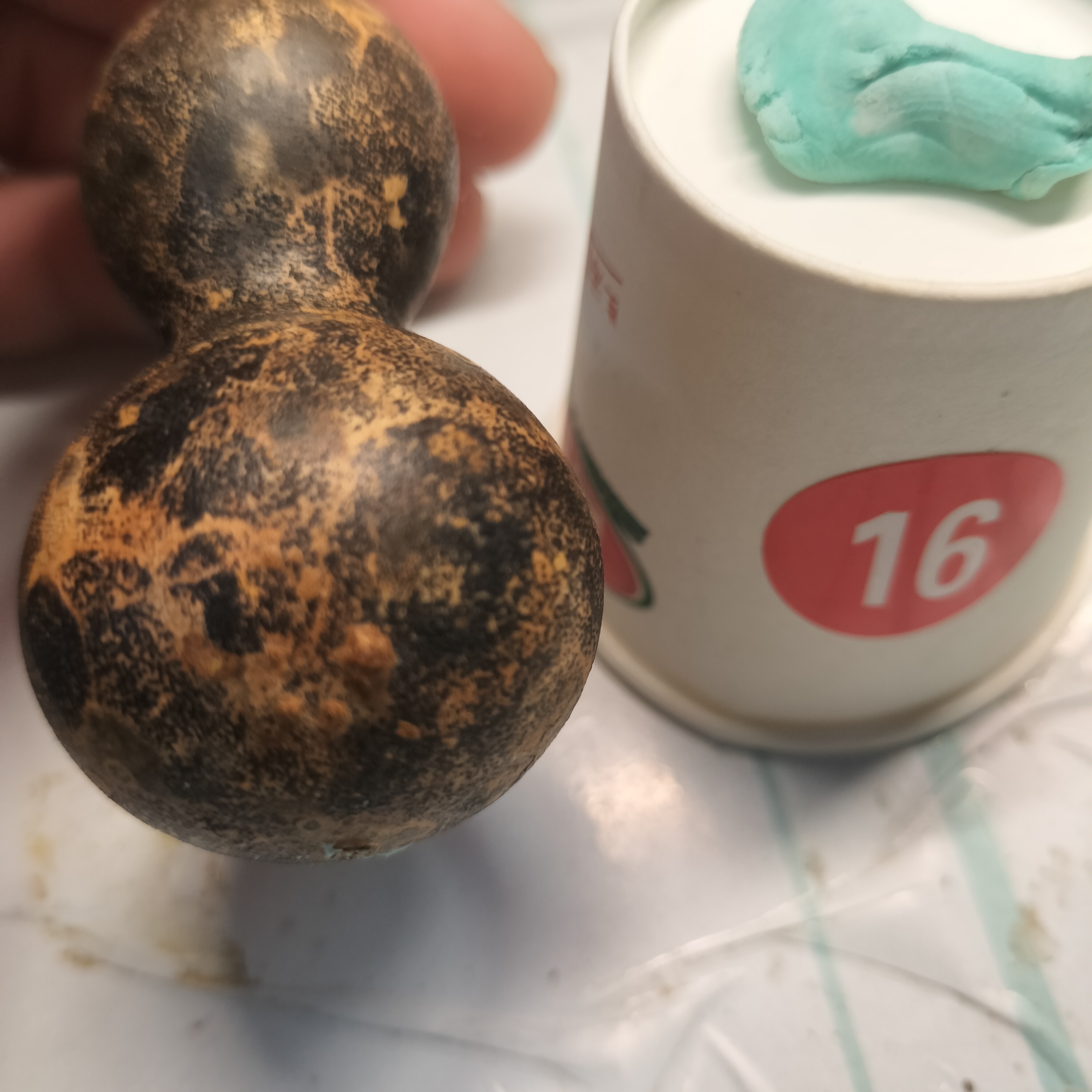 16号有瑕疵天然花皮带龙头小葫芦文玩手把件摆件可盘玩