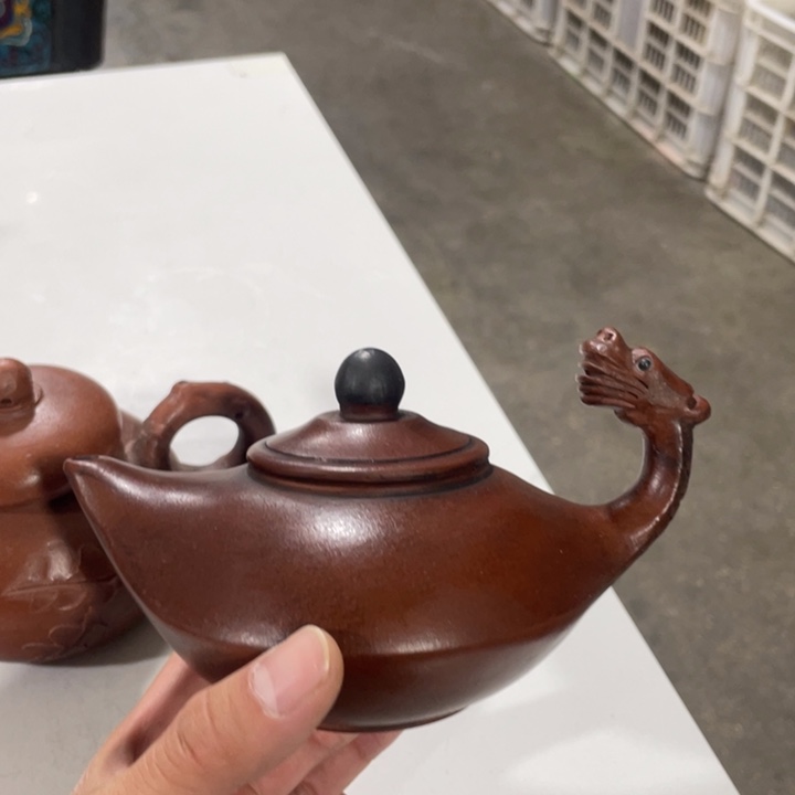紫砂茶壶老厂紫砂壶一件。