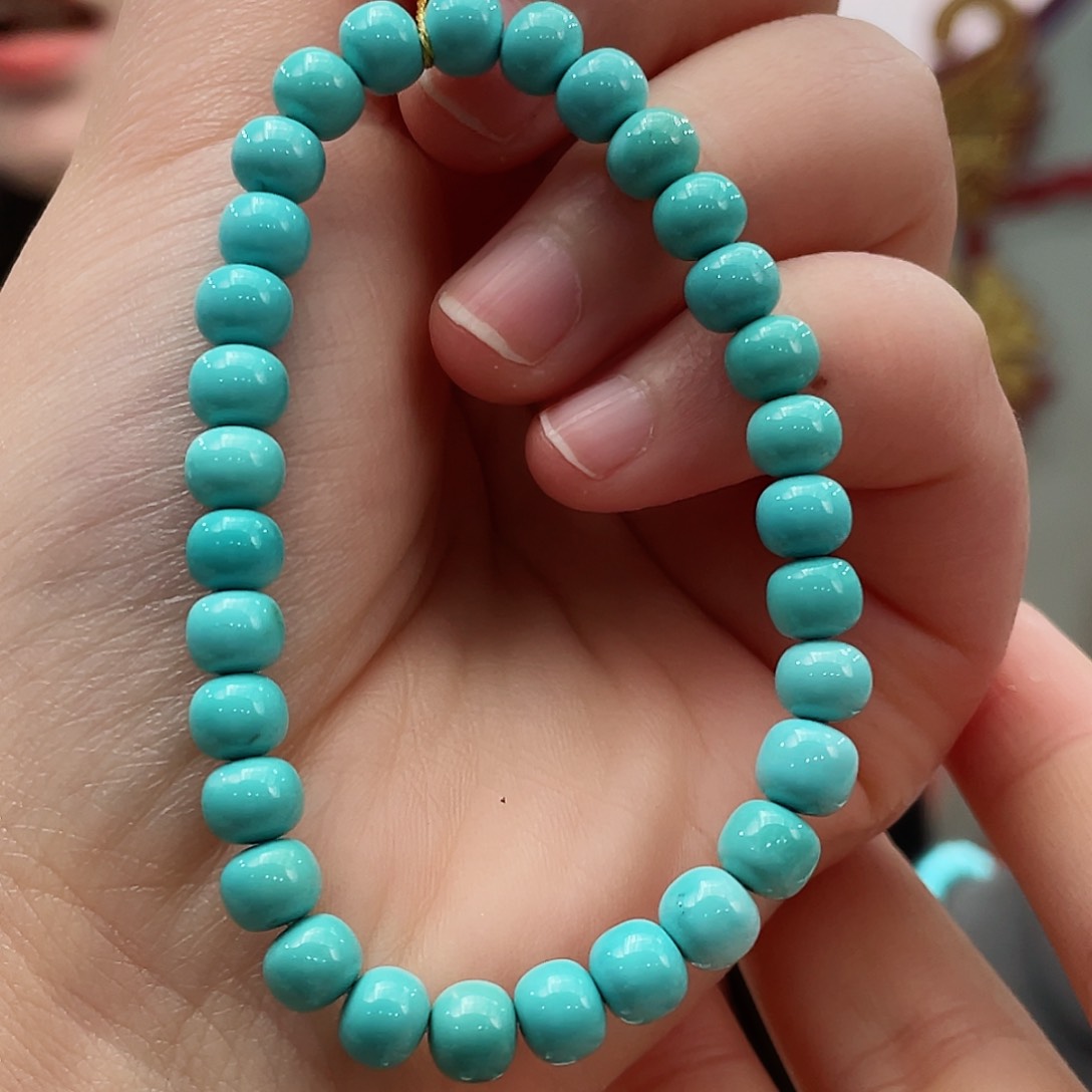 绿松石颈饰未镶嵌