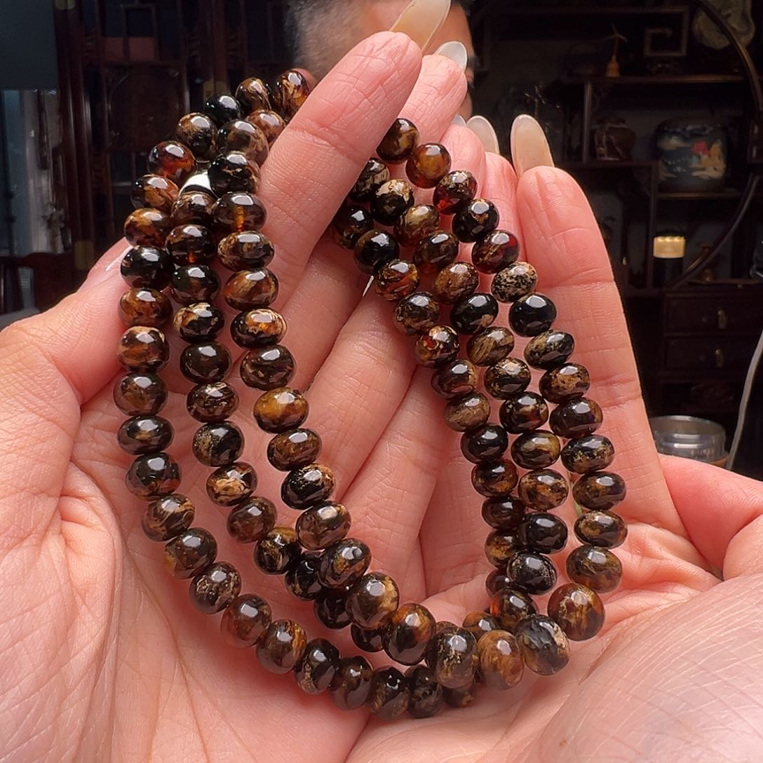 琥珀裸石未镶嵌抚顺琥珀20400。8mm