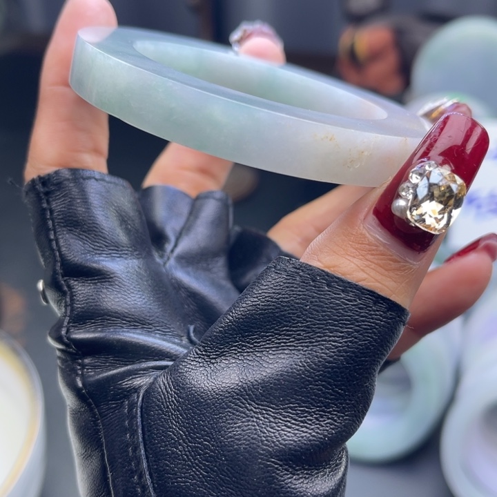 定制翡翠手镯未镶嵌