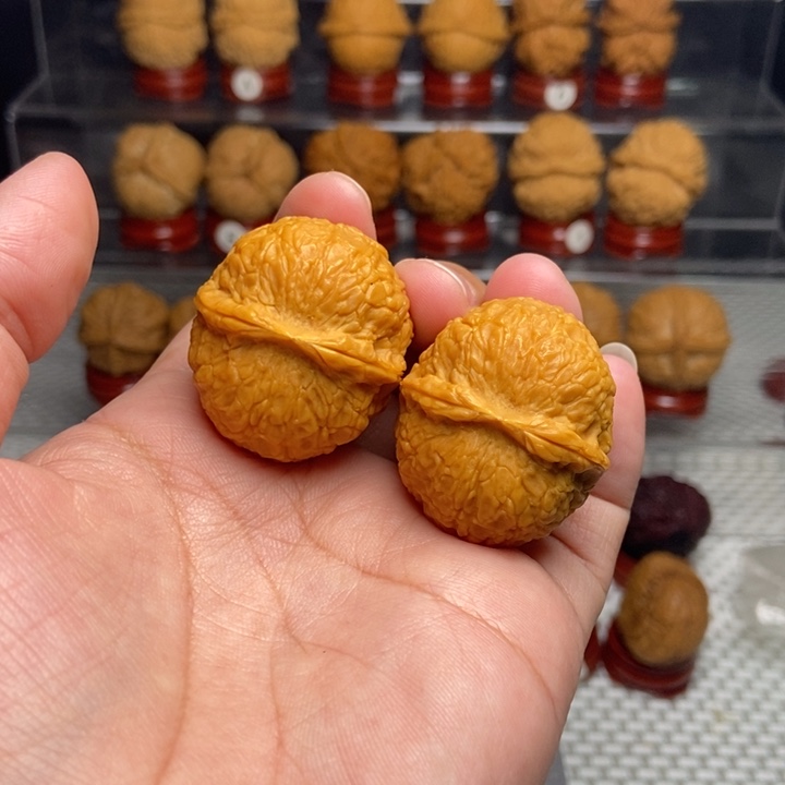 文玩核桃把件龟甲元宝蟾70