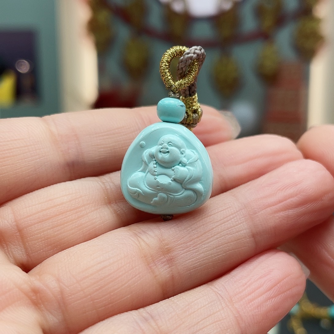 绿松石颈饰未镶嵌