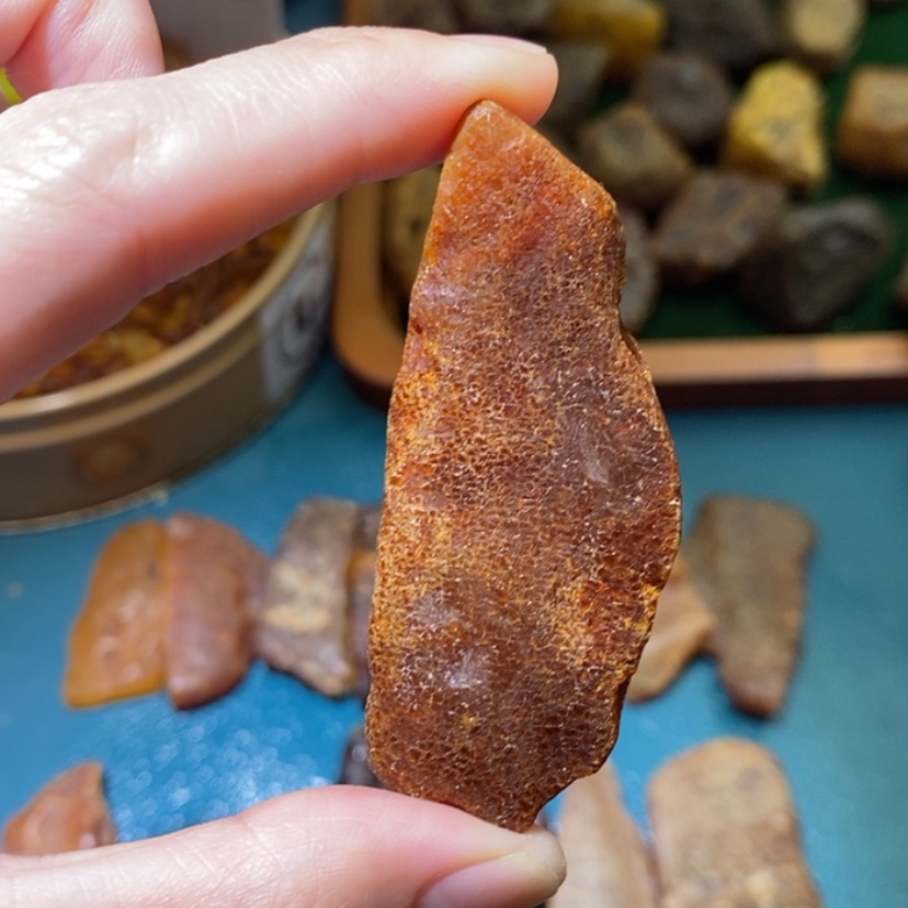 【闪购商品】未镶嵌琥珀珠宝奇石