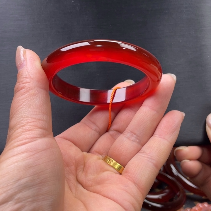 玛瑙/玉髓未镶嵌手镯