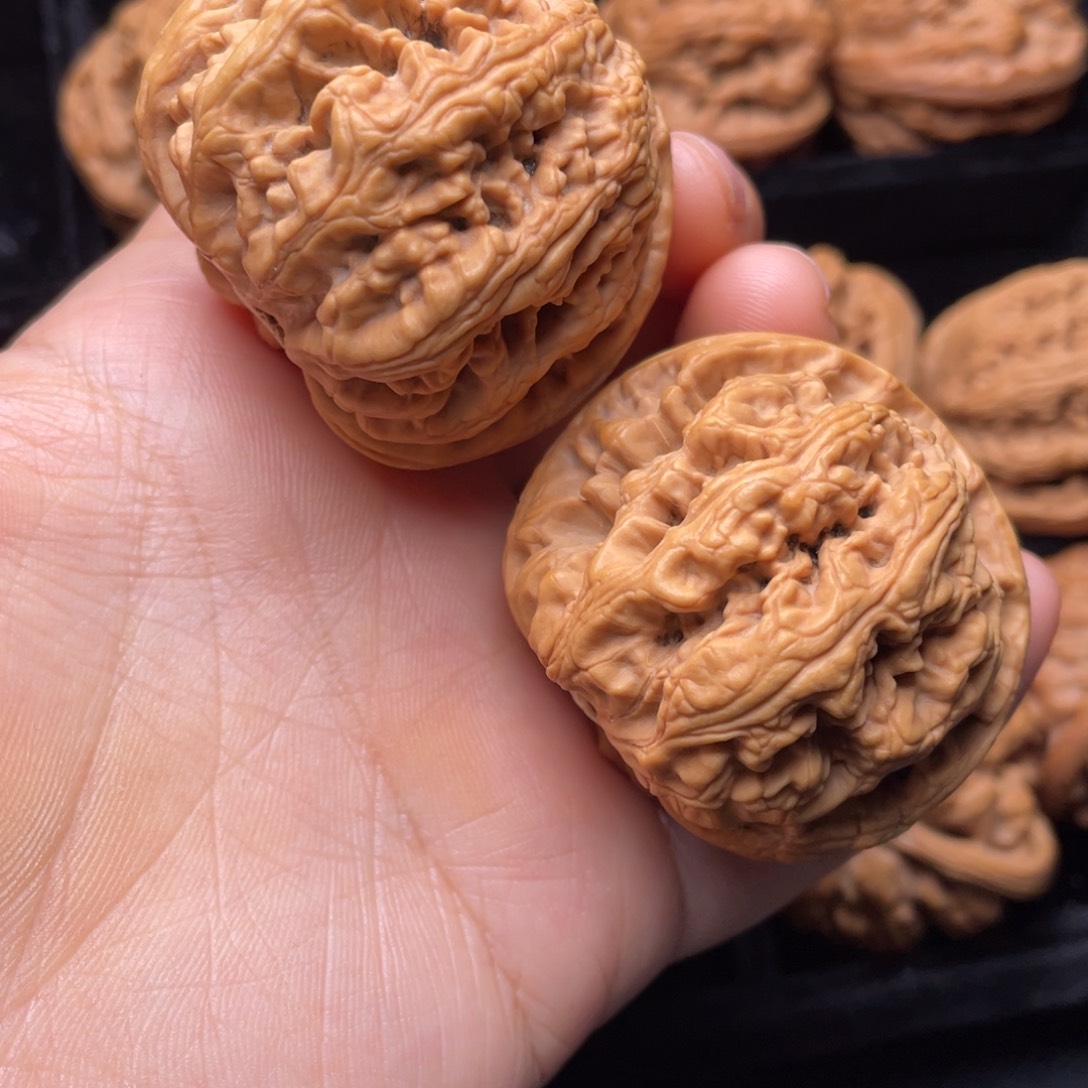 秦岭山脉文玩核桃