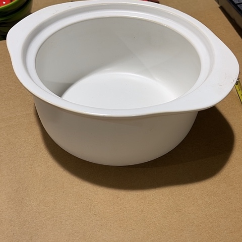 微瑕，明火，口径19，高9底部有缺瓷，1.5L无盖