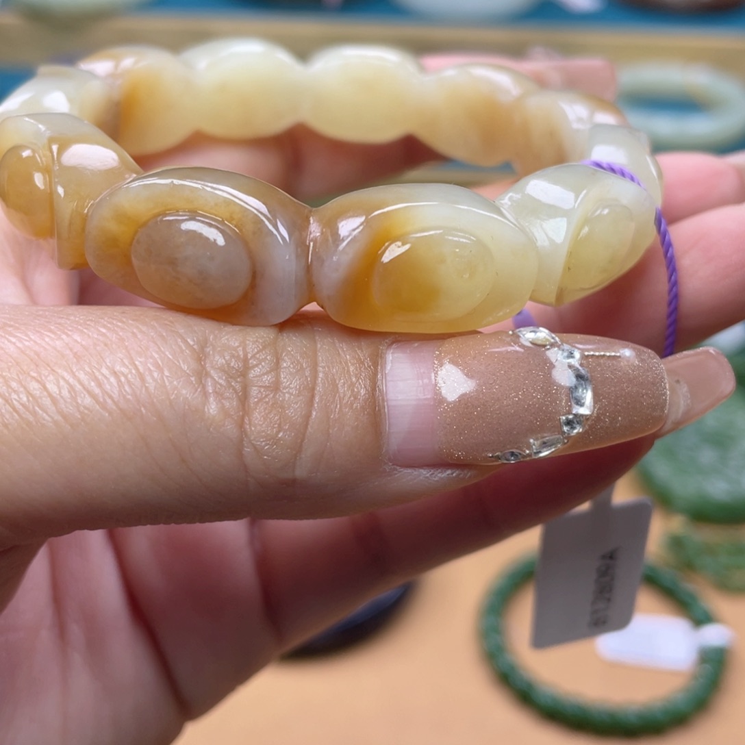 和田玉未镶嵌手镯57+圈口。 编号22