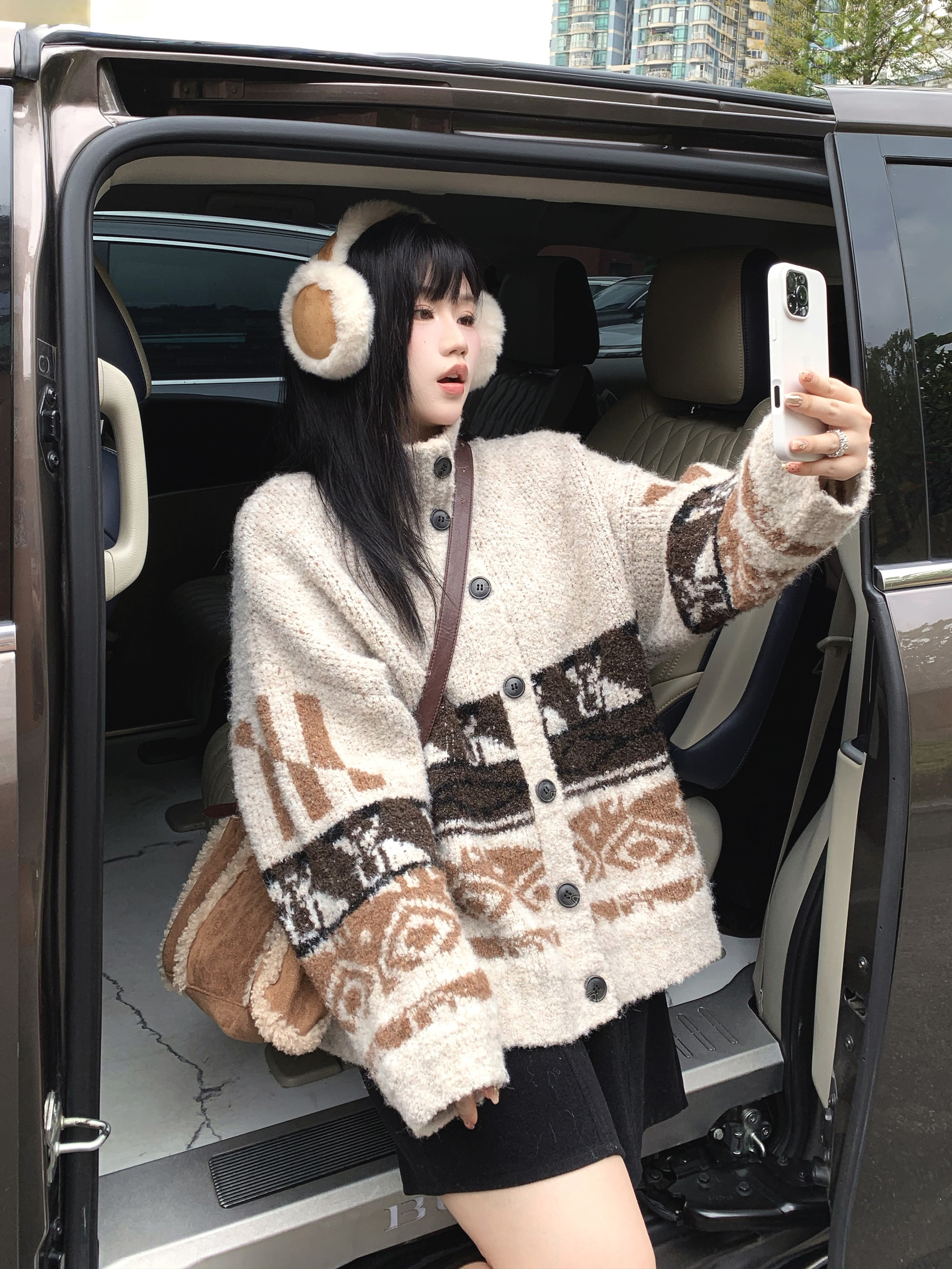 月半鱼【雪穗】费尔岛冬季新款绵羊毛针织开衫毛衣女复古保暖外套