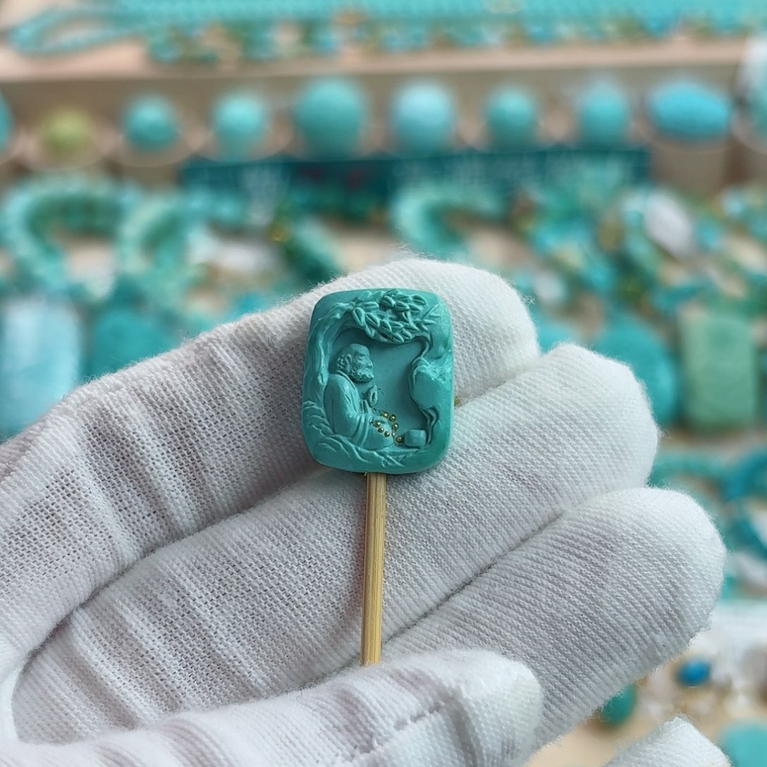 绿松石未镶嵌珠宝奇石