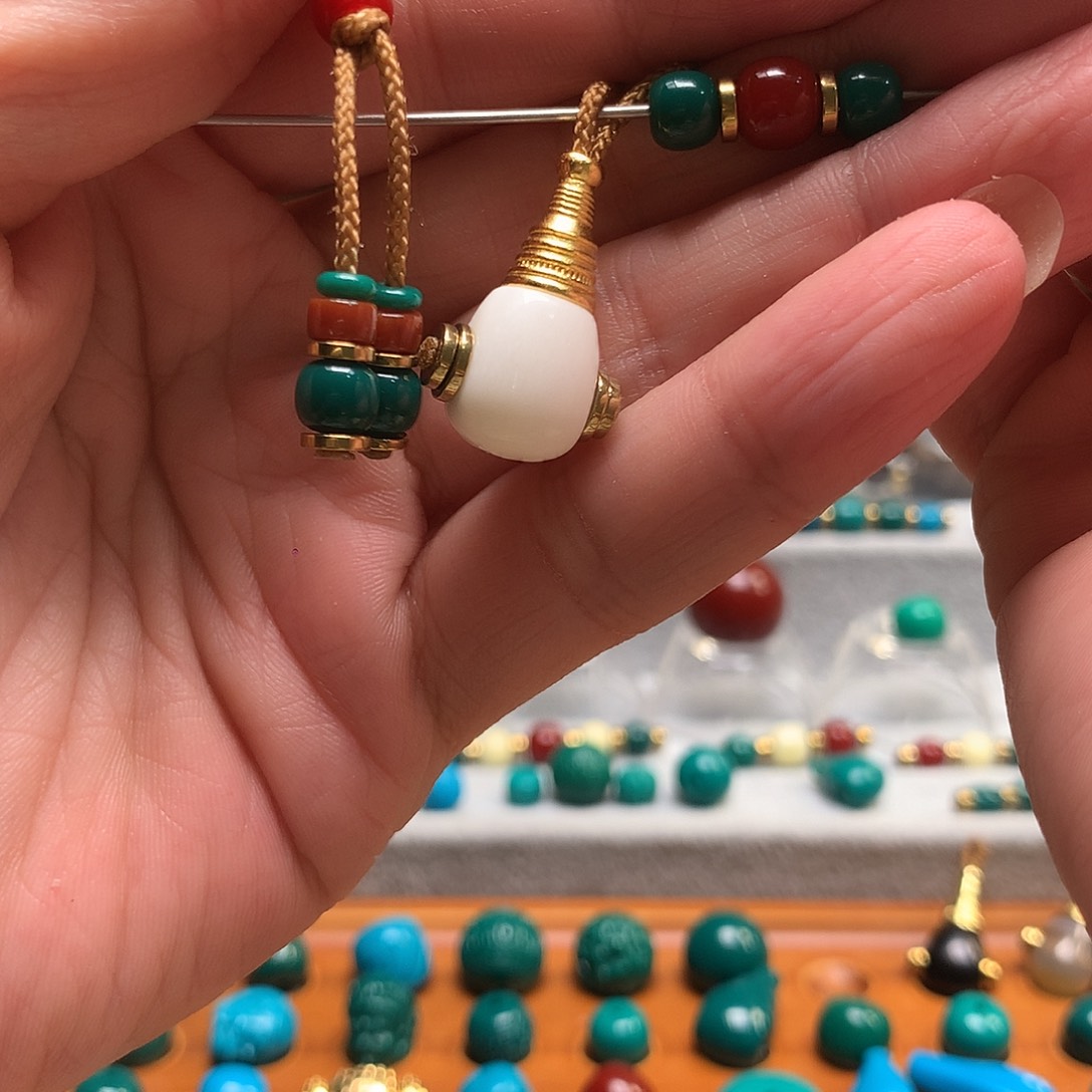 锴***琉璃颈饰地狱破6mm一套