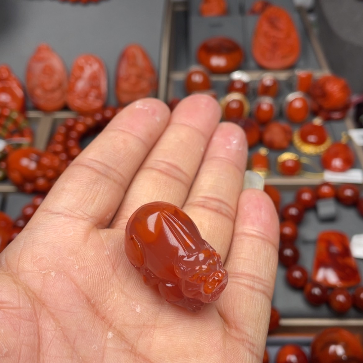 【闪购商品】南红玛瑙珠宝奇石未镶嵌吊坠