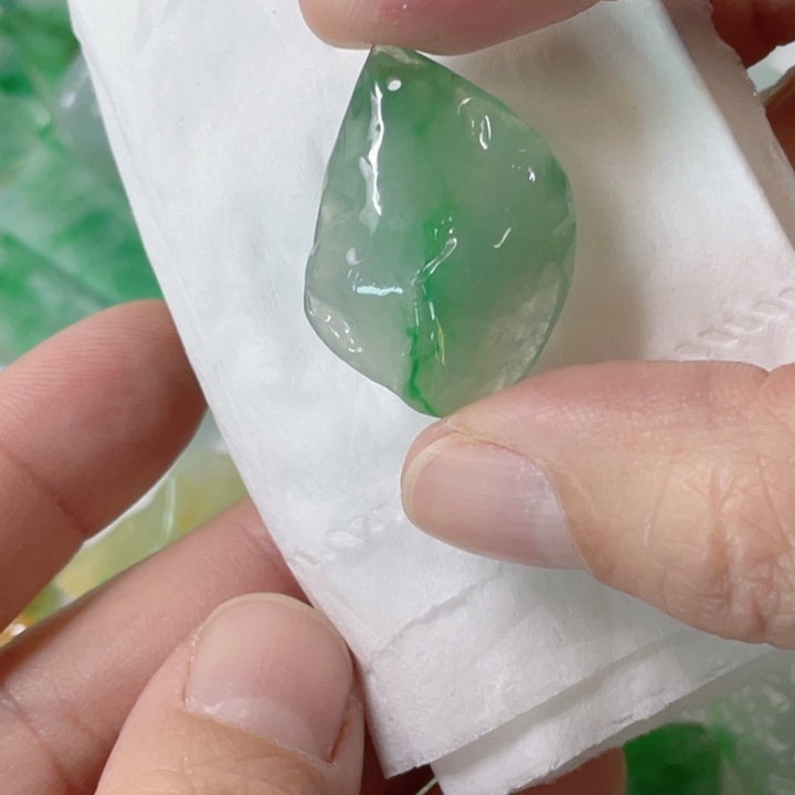 定制翡翠未镶嵌包工