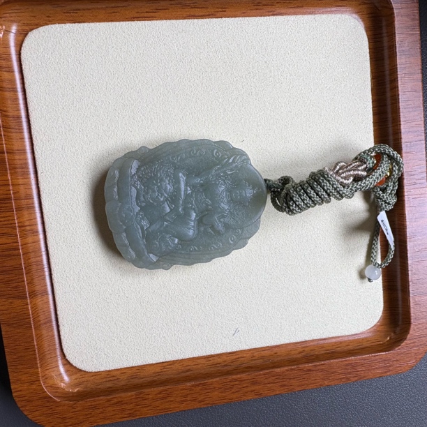 天然和田玉吊坠男女同款