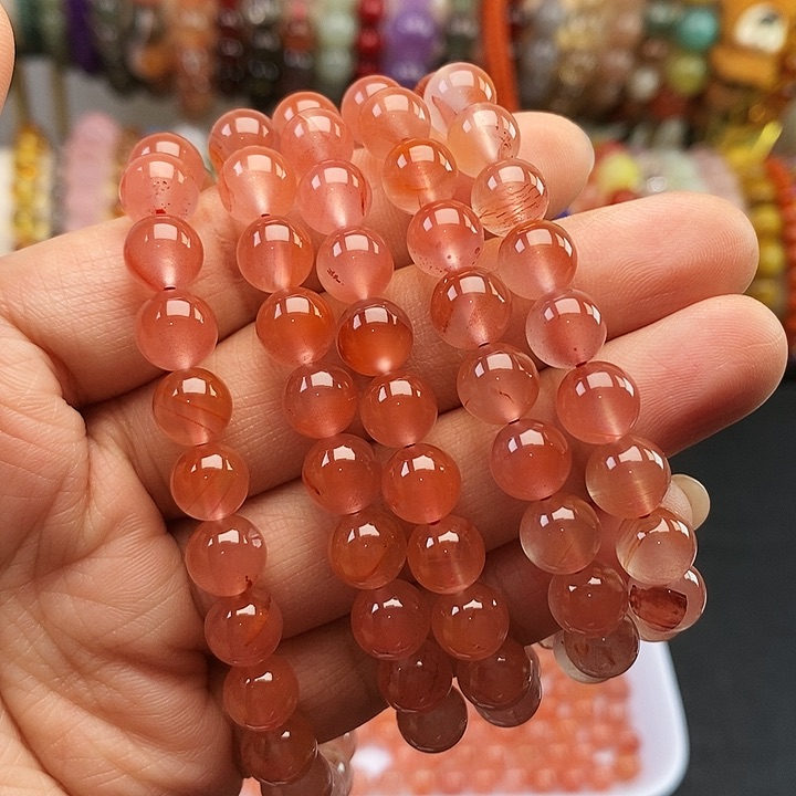 未镶嵌25个冰飘南红卡8.2玛瑙/玉髓