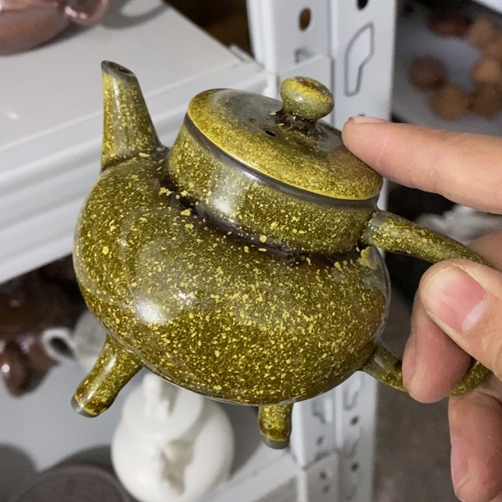 陶瓷艺术品及陶瓷壶