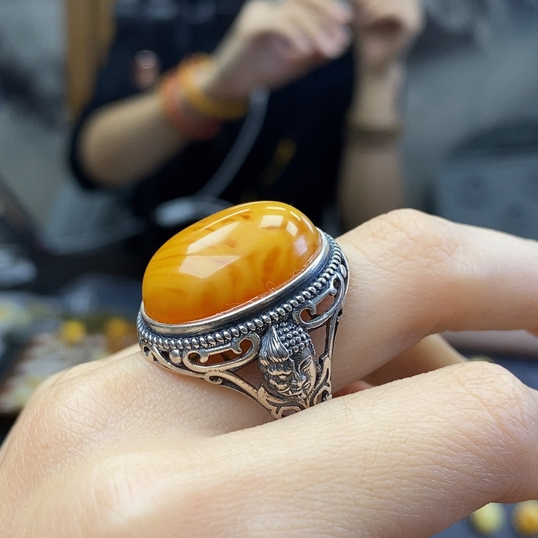 琥珀未镶嵌裸石成品