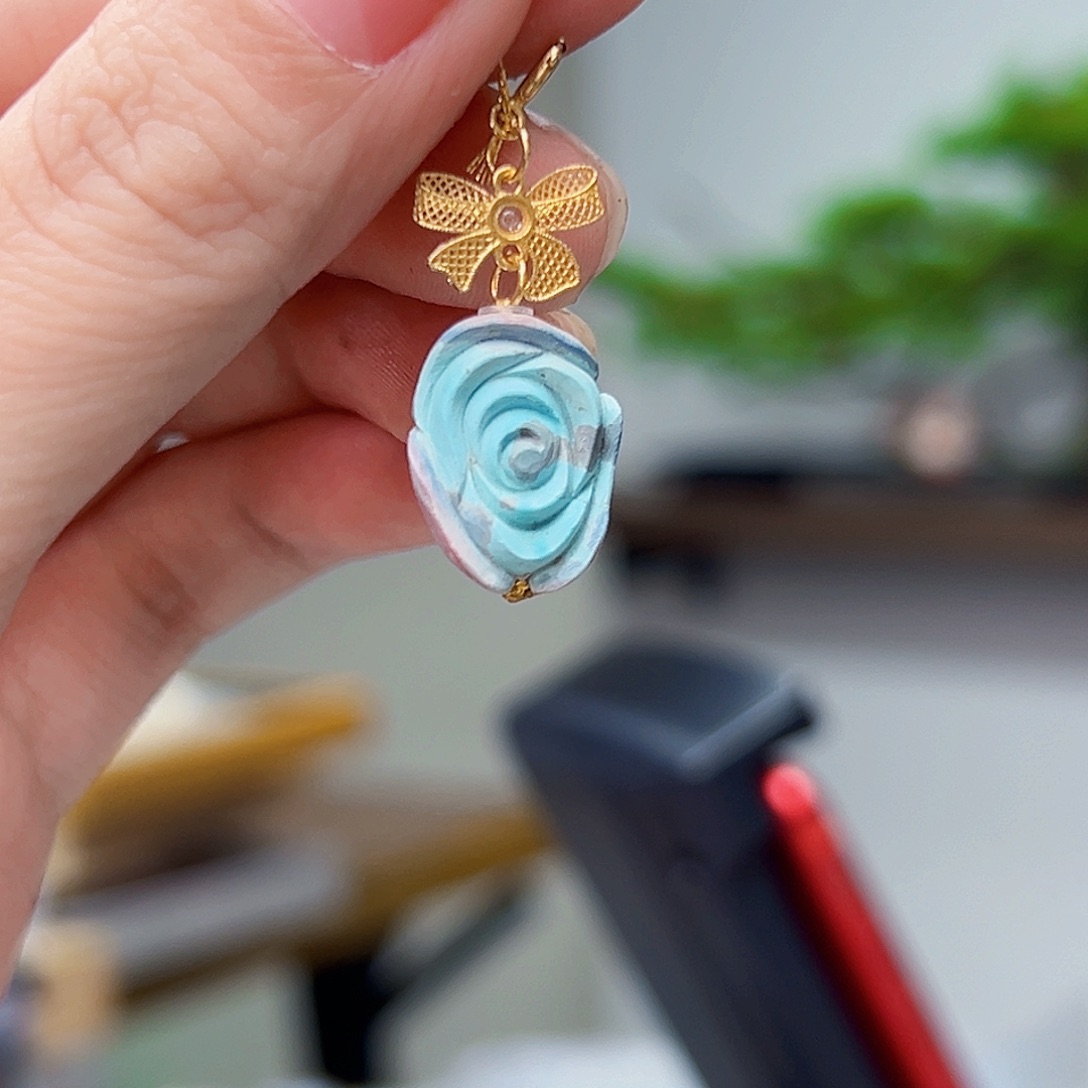 绿松石珠宝奇石18K金镶嵌