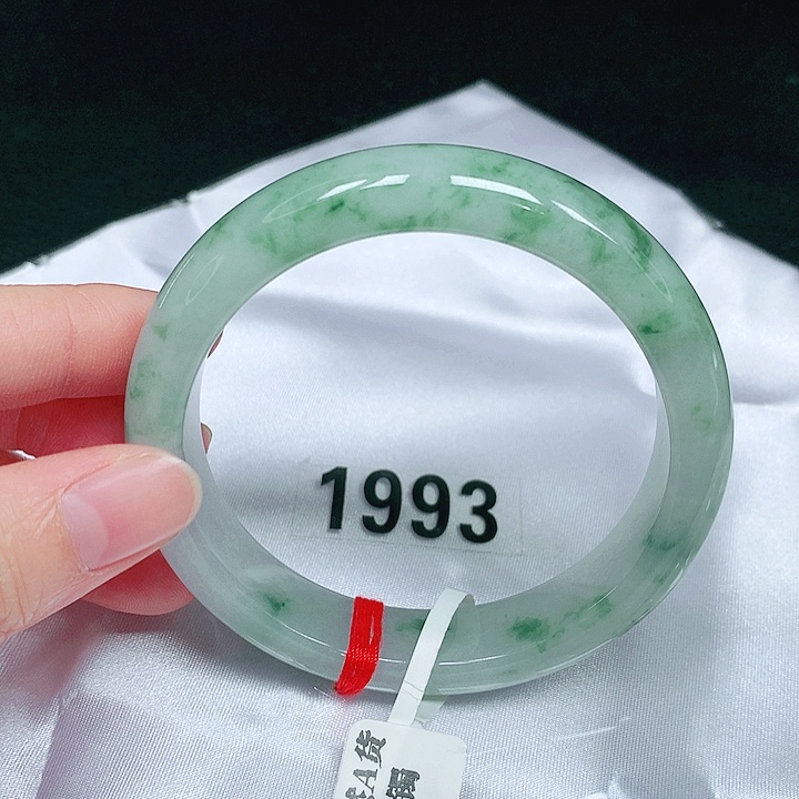 翡翠未镶嵌手镯翡翠手镯未镶嵌