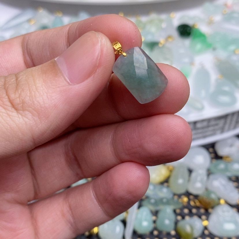 【闪购商品】翡翠18K金镶嵌吊坠(不含链)小方糖