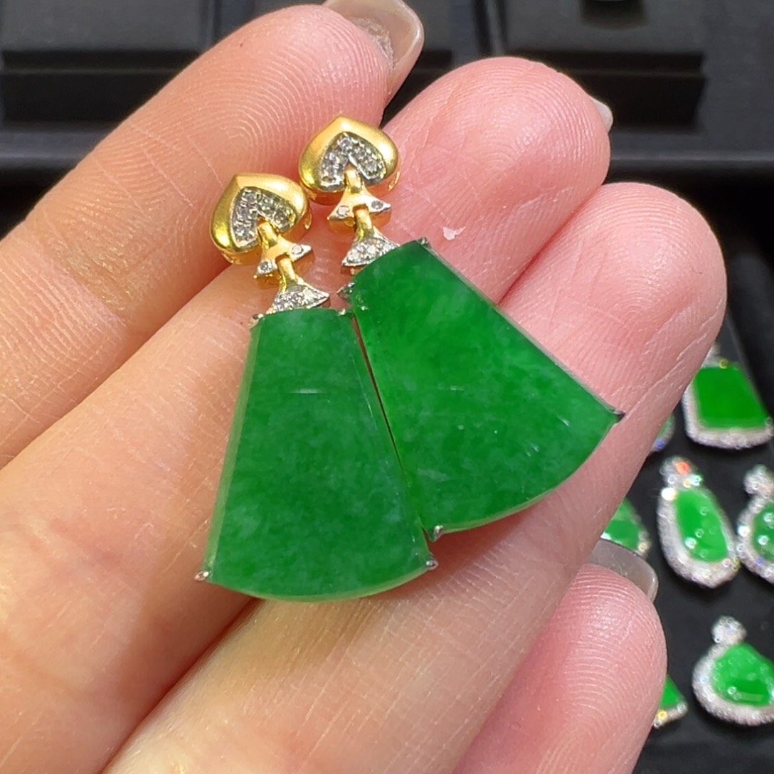 翡翠耳饰18K金镶嵌收到货48小时鉴赏期