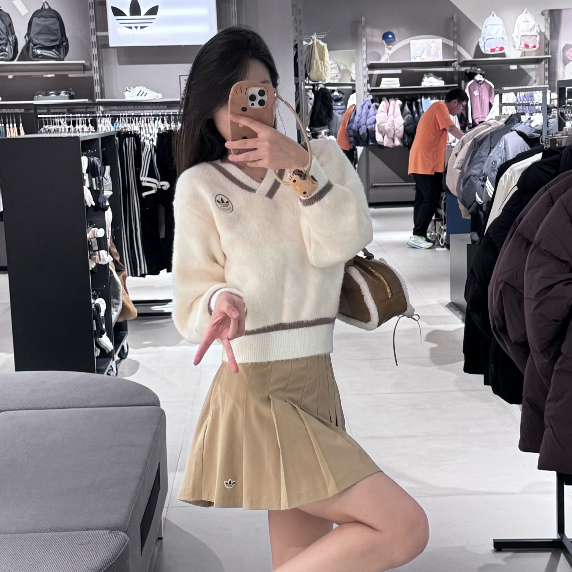 adidis HOUNDSTOOTH SWEATSHIRT 千鸟格毛绒运动V领针织衫 KC2687