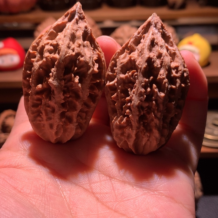 文玩核桃吊坠楸玥核5